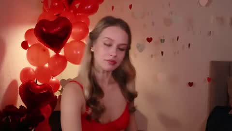 Ella online show from February 2025 07:33:02 PM