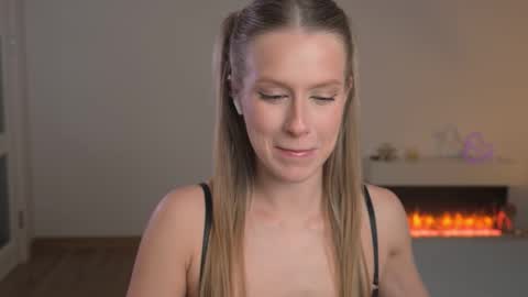 Ella online show from February 2026 07:36:01 PM