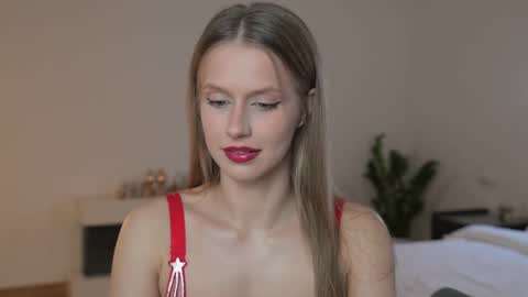 Ella online show from June 2026 06:47:01 PM