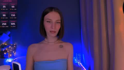 ellaamber online show from March 2025 01:28:01 AM
