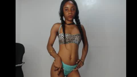 ella online show from November 2025 05:17:01 AM