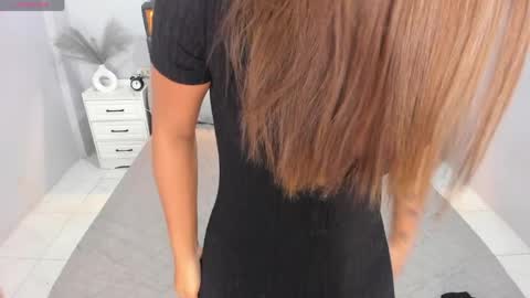 Snapshot of ellabrown_ chatting on May 2026 04:10:02 AM SINGLE PO online show from May 2026 04:10:02 AM
