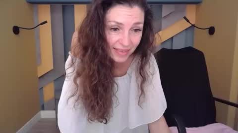 EllaLongs online show from November 2025 02:16:01 PM