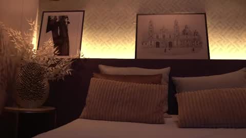 Elle Diane online show from February 2025 06:33:01 AM