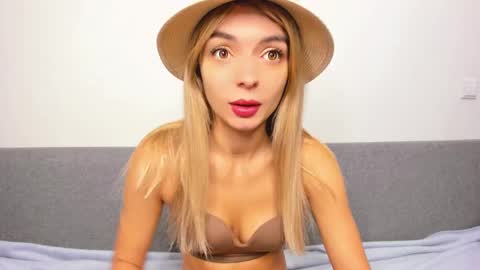 ellen_flow online show from February 2025 02:42:01 AM