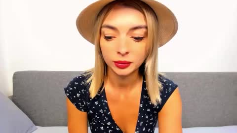 ellen_flow online show from September 2025 08:09:01 PM