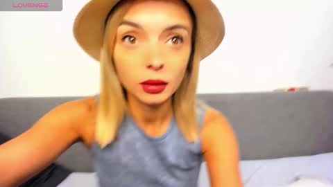 ellen_flow online show from September 2025 08:45:01 PM