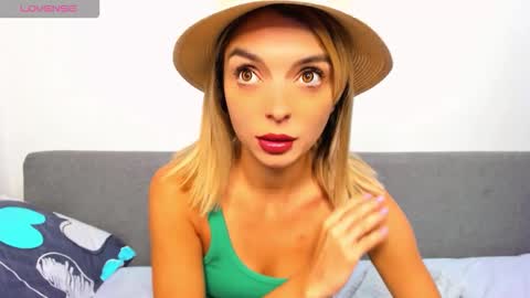 ellen_flow online show from September 2025 07:41:02 PM