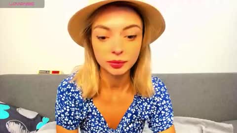 ellen_flow online show from October 2025 12:25:02 PM