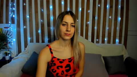 Snapshot of ellen_ross chatting on March 2025 04:26:02 AM Ellen online show from March 2025 04:26:02 AM