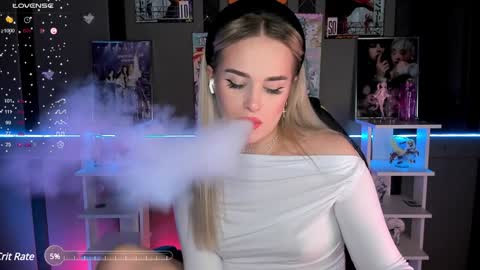 Snapshot of ellensoftt chatting on December 2024 08:36:02 PM Maria online show from December 2024 08:36:02 PM