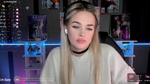 Snapshot of ellensoftt chatting on December 2024 08:18:01 PM Maria online show from December 2024 08:18:01 PM