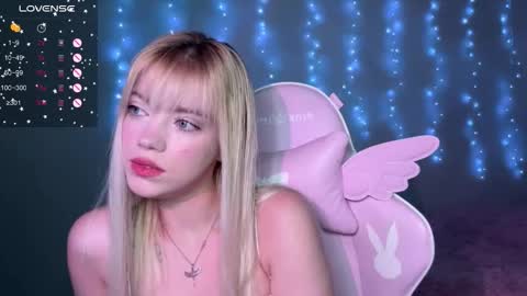 ellie online show from November 2025 06:52:02 PM