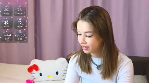 ellie online show from October 2025 07:45:02 PM