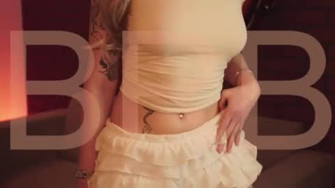 elliecutes online show from December 2025 05:27:01 AM