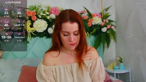 EllieLarson online show from October 2025 05:11:02 PM