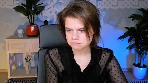 elliemurler online show from November 2025 09:12:02 AM