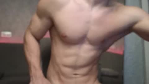 Snapshot of elliot_muscle04 chatting on October 2025 03:35:01 PM elliot_muscle04 online show from October 2025 03:35:01 PM