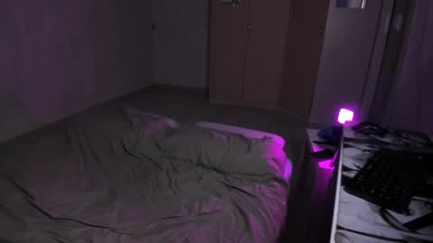 elliot_winki online show from November 2025 06:29:01 PM