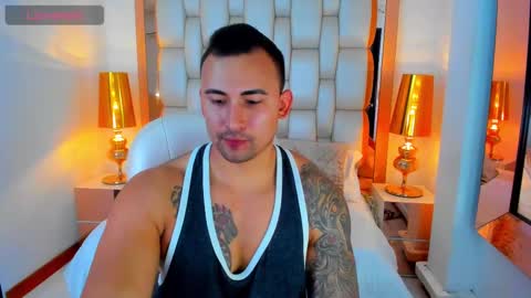 E L L I O T    V E L E Z online show from February 2025 08:41:02 PM