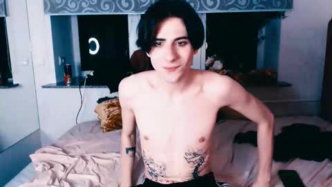 ellis_rin online show from November 2025 09:58:01 PM