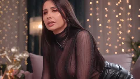 Snapshot of ellismeow chatting on January 2026 09:35:02 PM Ellis online show from January 2026 09:35:02 PM