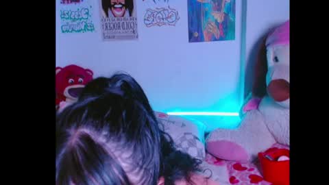 Ellope online show from November 2025 01:30:02 AM