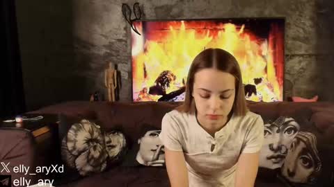 elly_ary online show from February 2026 10:26:01 PM