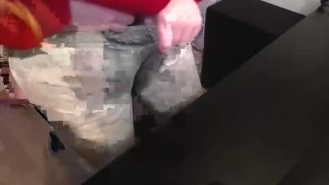 Elly online show from December 2025 01:50:02 PM