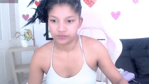 Elly online show from December 2024 06:13:01 PM