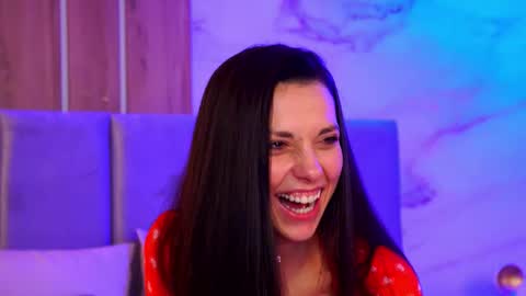 Elly online show from December 2025 08:58:02 PM