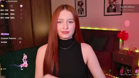 Snapshot of ellypeach chatting on May 2026 04:23:02 PM EllyPeach online show from May 2026 04:23:02 PM