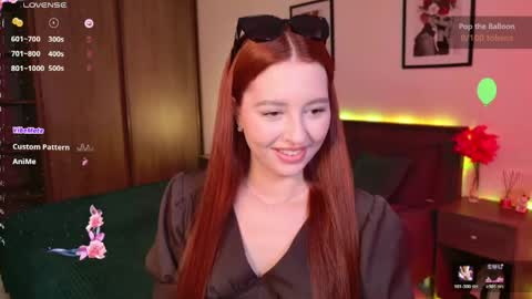 Snapshot of ellypeach chatting on May 2026 05:56:01 AM EllyPeach online show from May 2026 05:56:01 AM