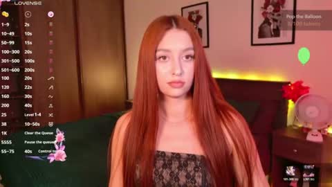 Snapshot of ellypeach chatting on June 2026 11:58:01 AM EllyPeach online show from June 2026 11:58:01 AM