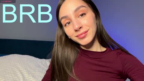 Im online Fri Sun Mon Tue Thu Fri Sat3 from 1000 online show from February 2025 10:00:01 AM