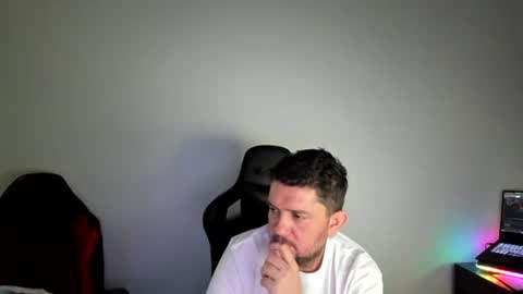 Snapshot of elmerfu chatting on January 2025 11:55:02 PM Elmer online show from January 2025 11:55:02 PM