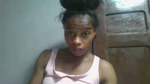 Snapshot of elodie228680 chatting on April 2026 05:52:02 PM elodie228680 online show from April 2026 05:52:02 PM