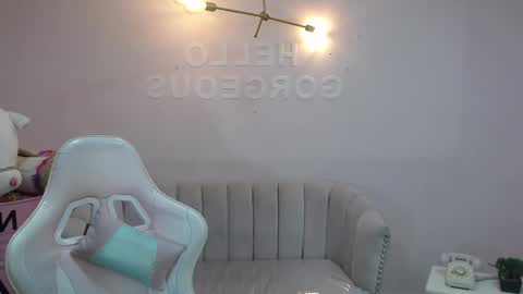 Elody  online show from March 2025 09:36:02 AM