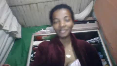 elodynarcisse online show from December 2025 04:01:01 PM