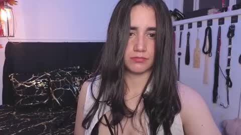 elowen_halley1 online show from November 2025 06:50:02 PM