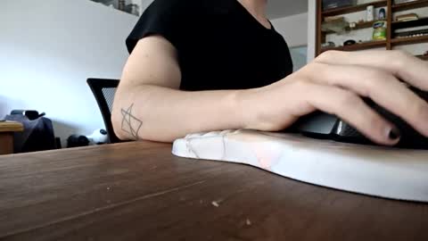 elriclust online show from April 2026 12:14:02 PM