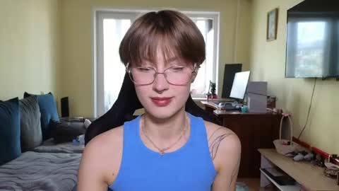 Snapshot of elsaangel chatting on May 2026 07:36:01 AM elsaangel online show from May 2026 07:36:01 AM