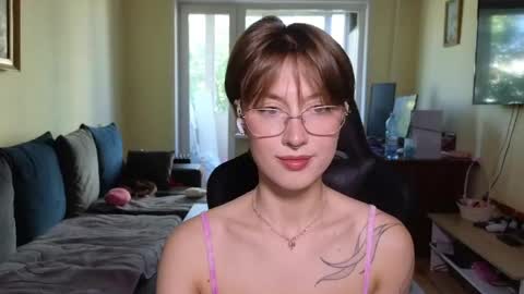 Snapshot of elsaangel chatting on June 2026 05:25:01 AM elsaangel online show from June 2026 05:25:01 AM