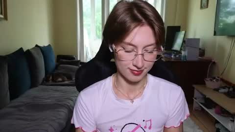Snapshot of elsaangel chatting on June 2026 06:01:01 AM elsaangel online show from June 2026 06:01:01 AM