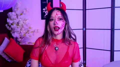 Elysia online show from October 2025 05:08:02 AM