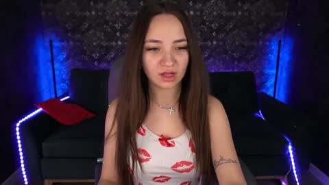 Snapshot of elyslunar_ chatting on January 2025 10:12:02 AM Call me Elis online show from January 2025 10:12:02 AM