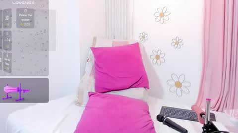 A N D R E A online show from November 2025 02:01:02 AM