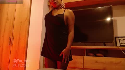 Emilia  online show from November 2025 10:45:01 PM