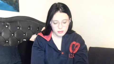 Snapshot of ema_04 chatting on July 2026 12:49:01 AM Estefany Martinez Acua INSTAGRAM ema 04oficial online show from July 2026 12:49:01 AM