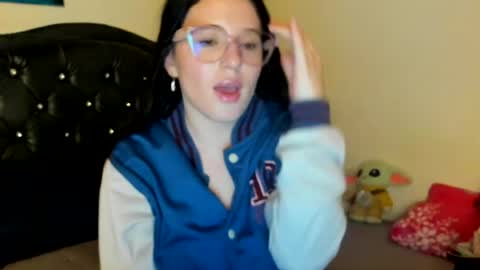 Snapshot of ema_04 chatting on July 2026 12:27:01 AM Estefany Martinez Acua INSTAGRAM ema 04oficial online show from July 2026 12:27:01 AM